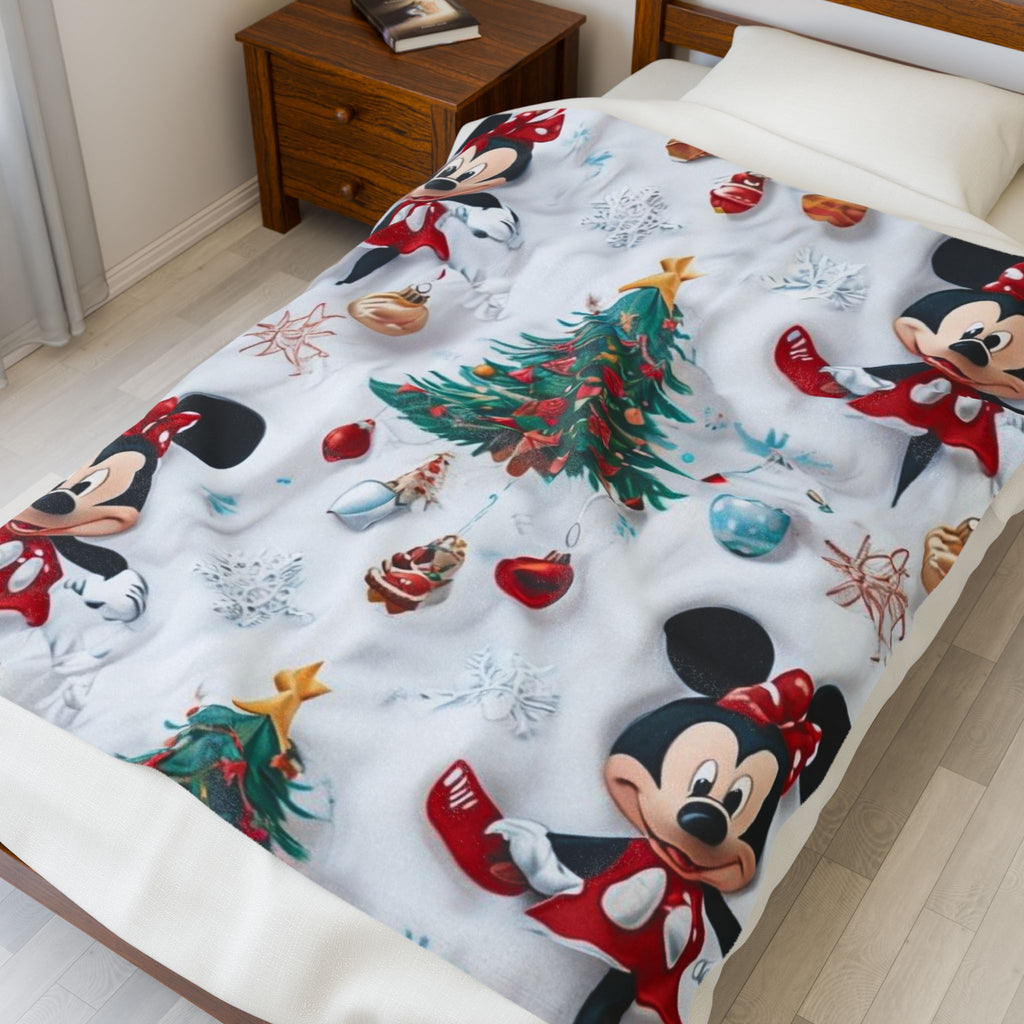Minnie Mouse Christmas Holiday Blanket